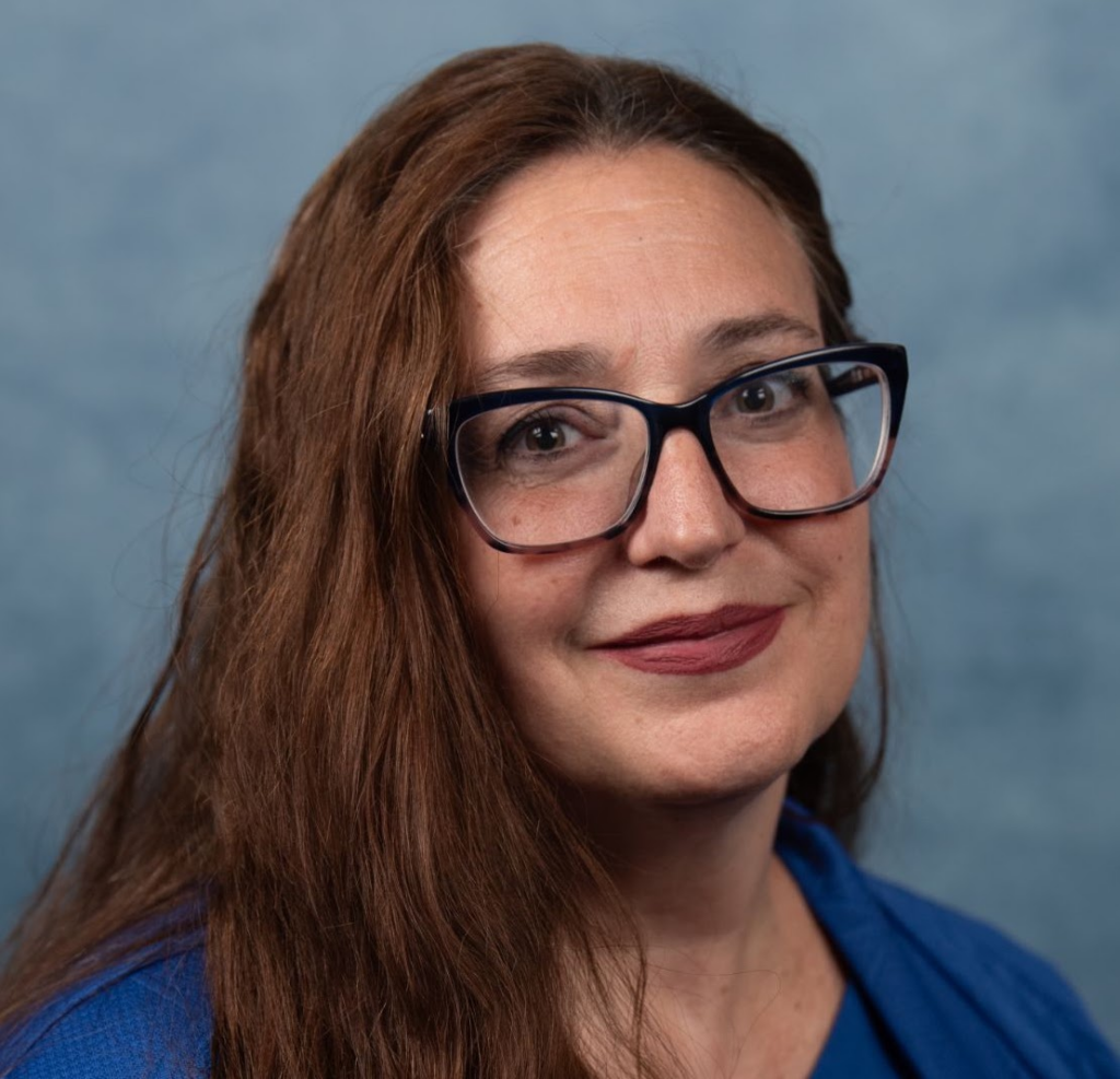 Beth Dusevic headshot